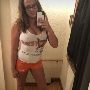 Hooters uniform